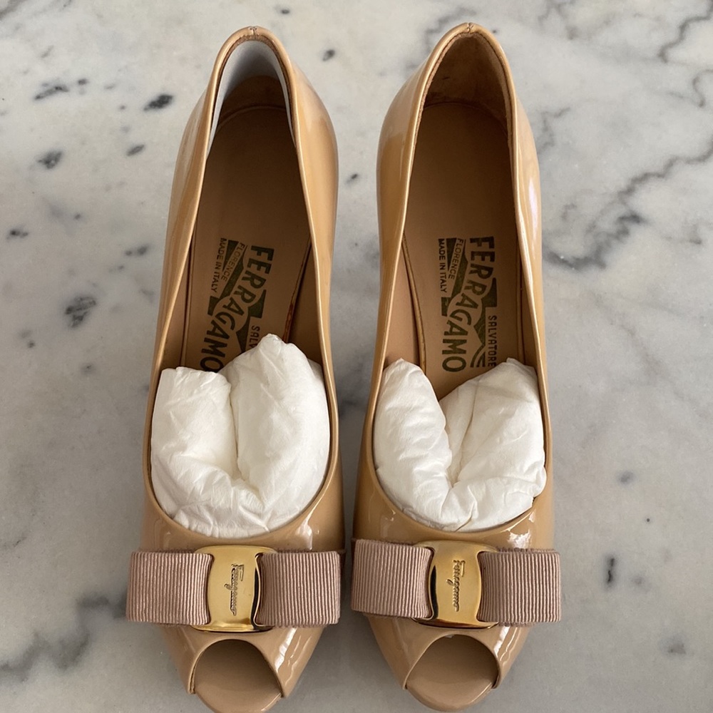 Salvatore Ferragamo heels Size 6 Never used!!